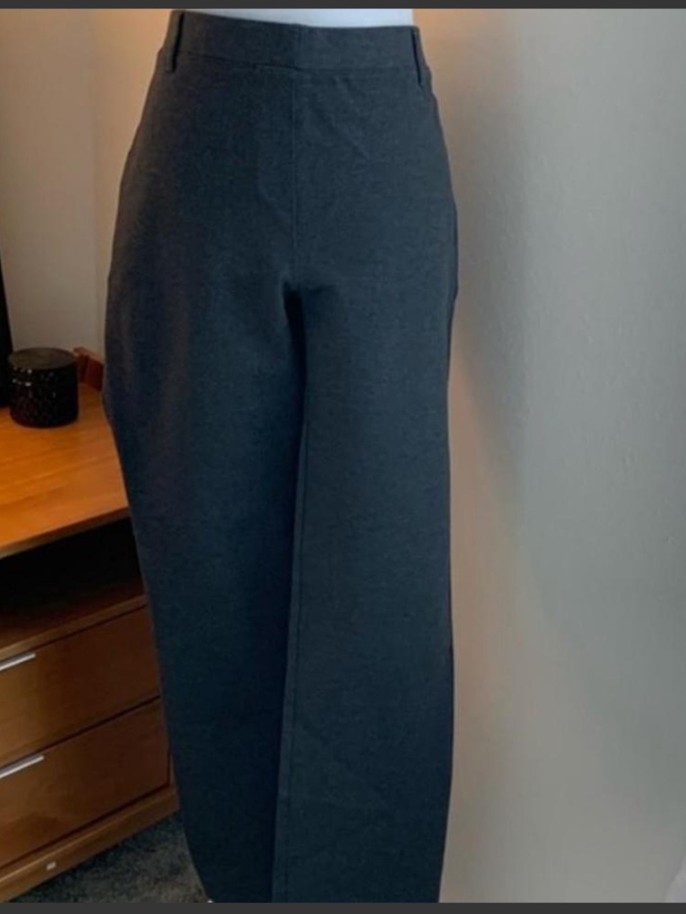 Quince EUC Classic Dark Gray Wear to Work Pants 8